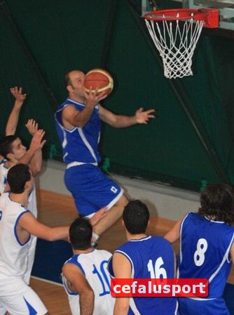 101128_sport 310y_tn.jpg